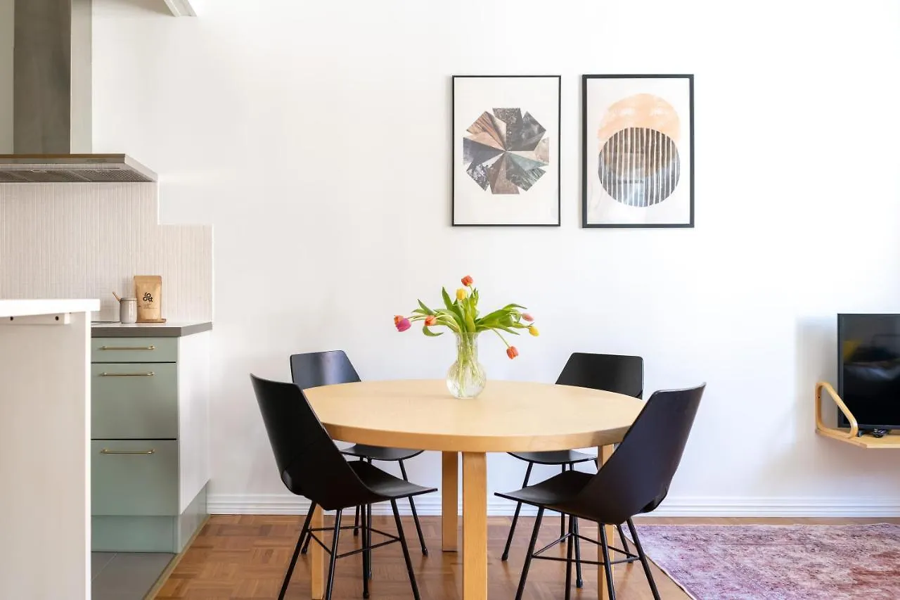 Tilava Ja Valoisa Asunto Kallion Ytimessa Apartment Helsinki